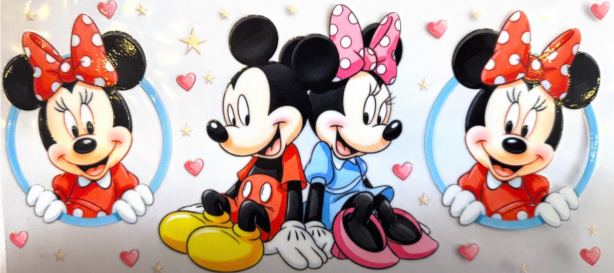 Mickey & Minnie Sweetheart Moments